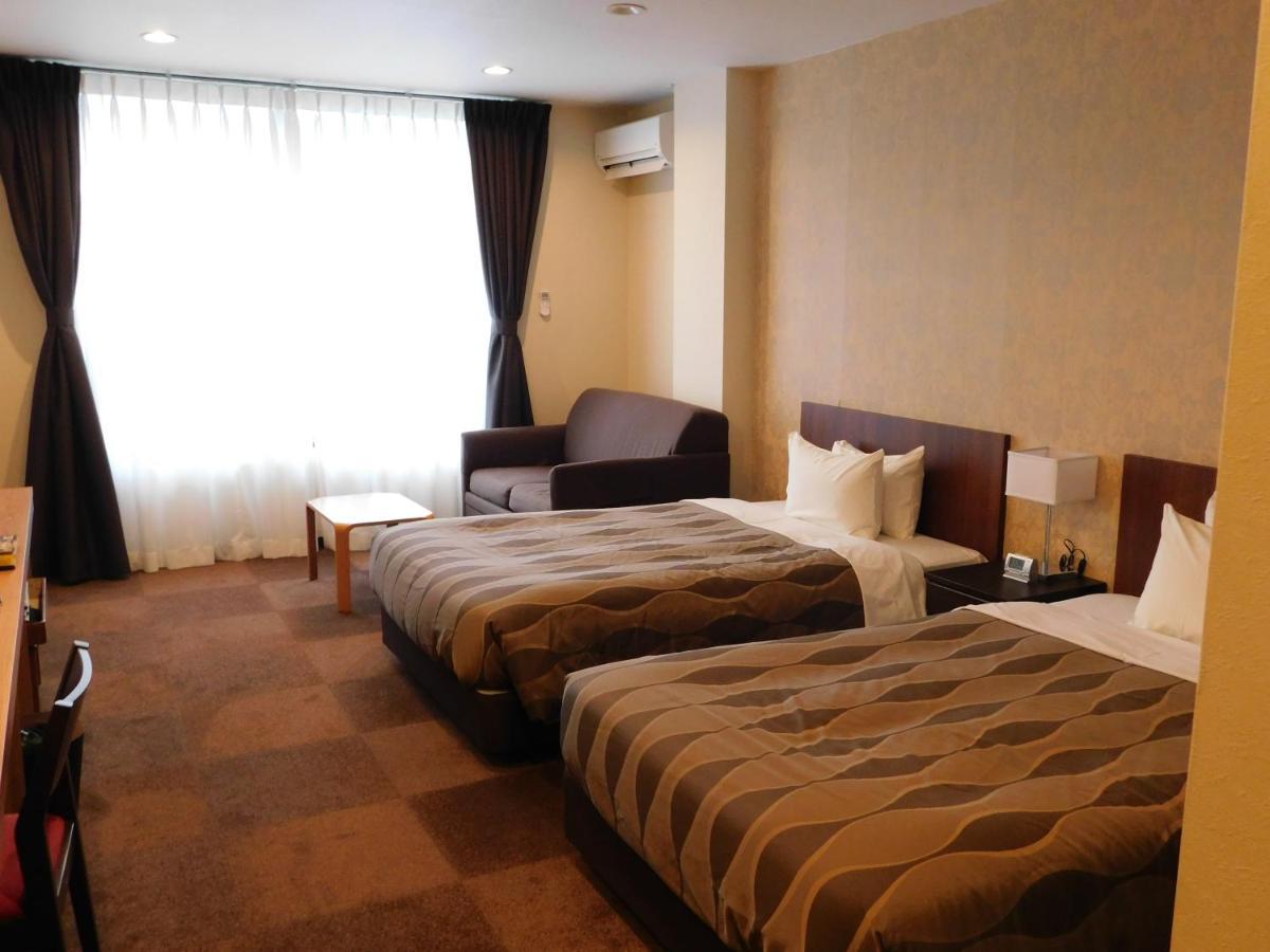 Ryokan Hesta - -
