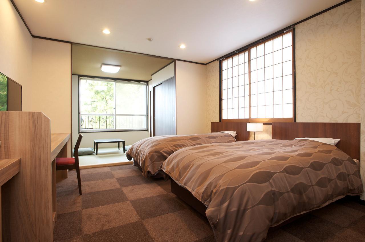 Ryokan Hesta - -
